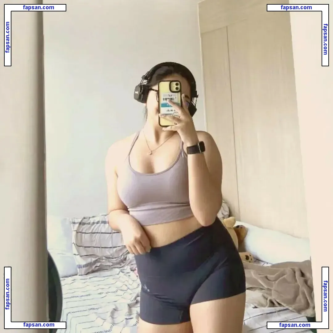 Sugaushi nude photo #0035 from OnlyFans