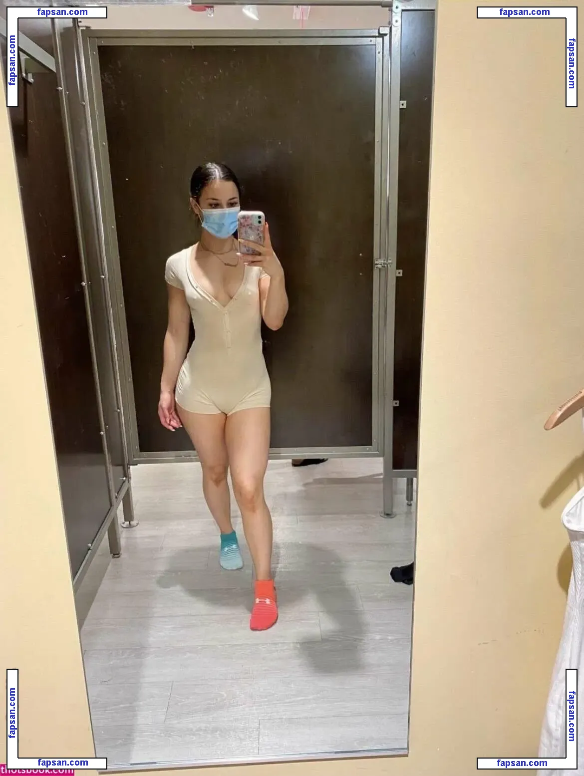 sukismom nude photo #0011 from OnlyFans