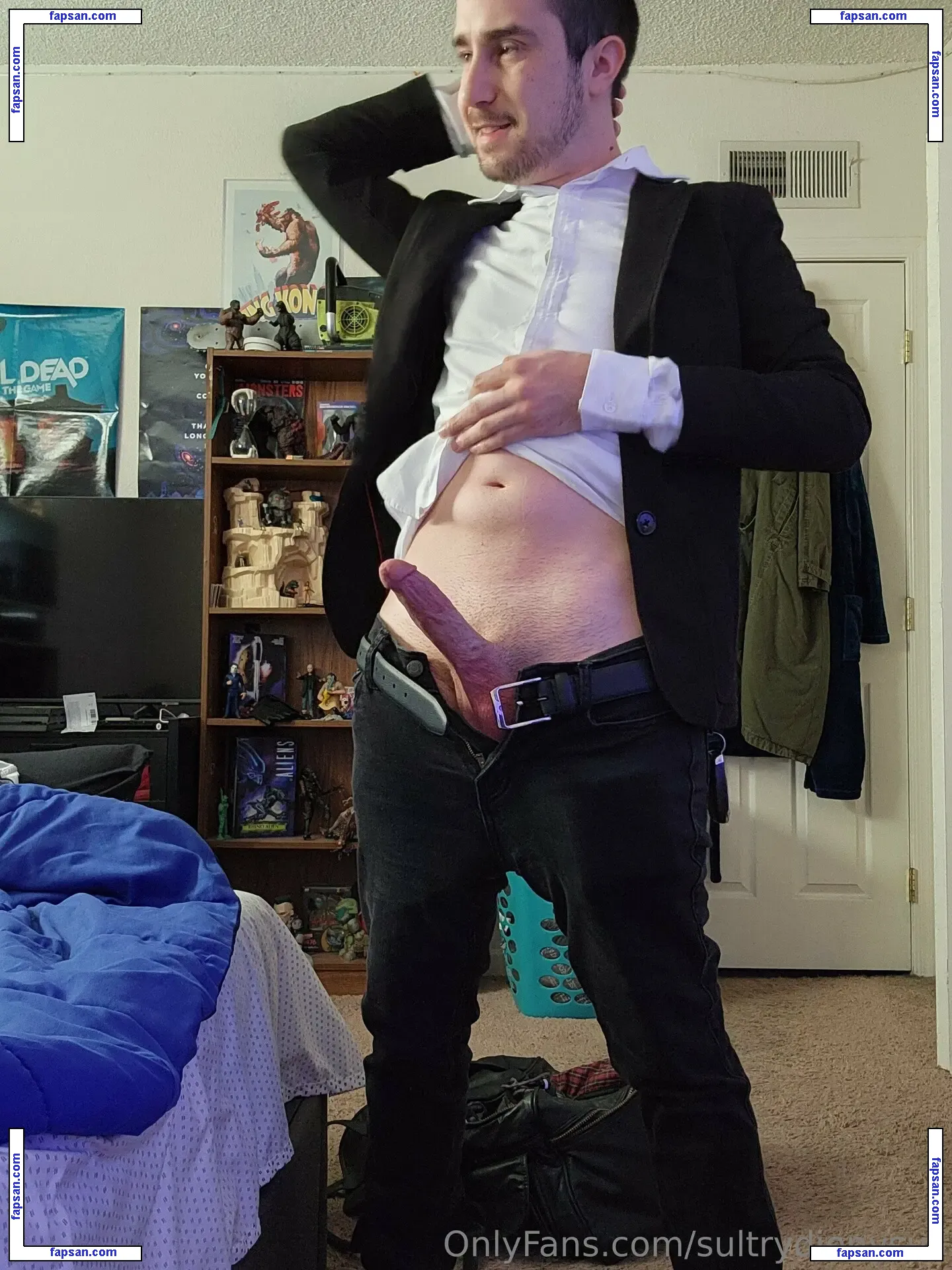 sultrydionysus nude photo #0003 from OnlyFans