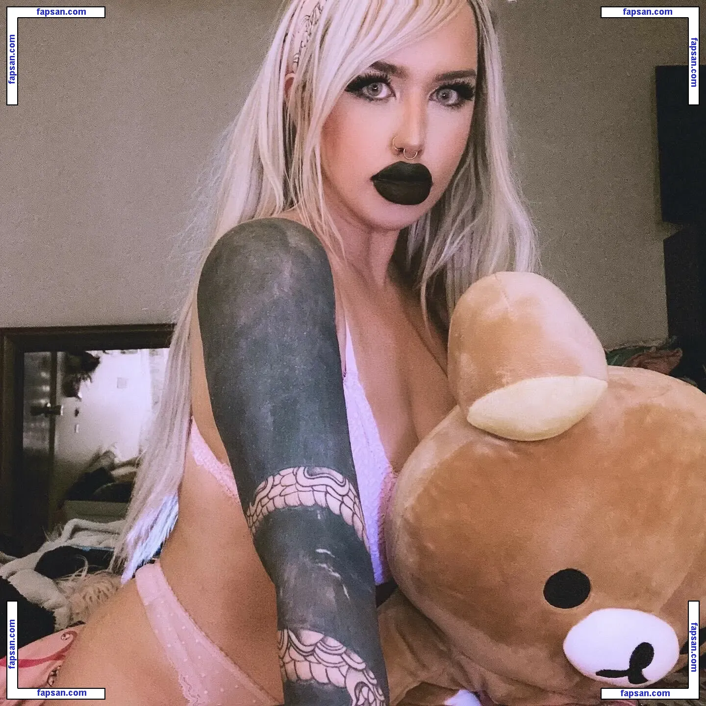 Sum.R голая фото #0007 с Онлифанс