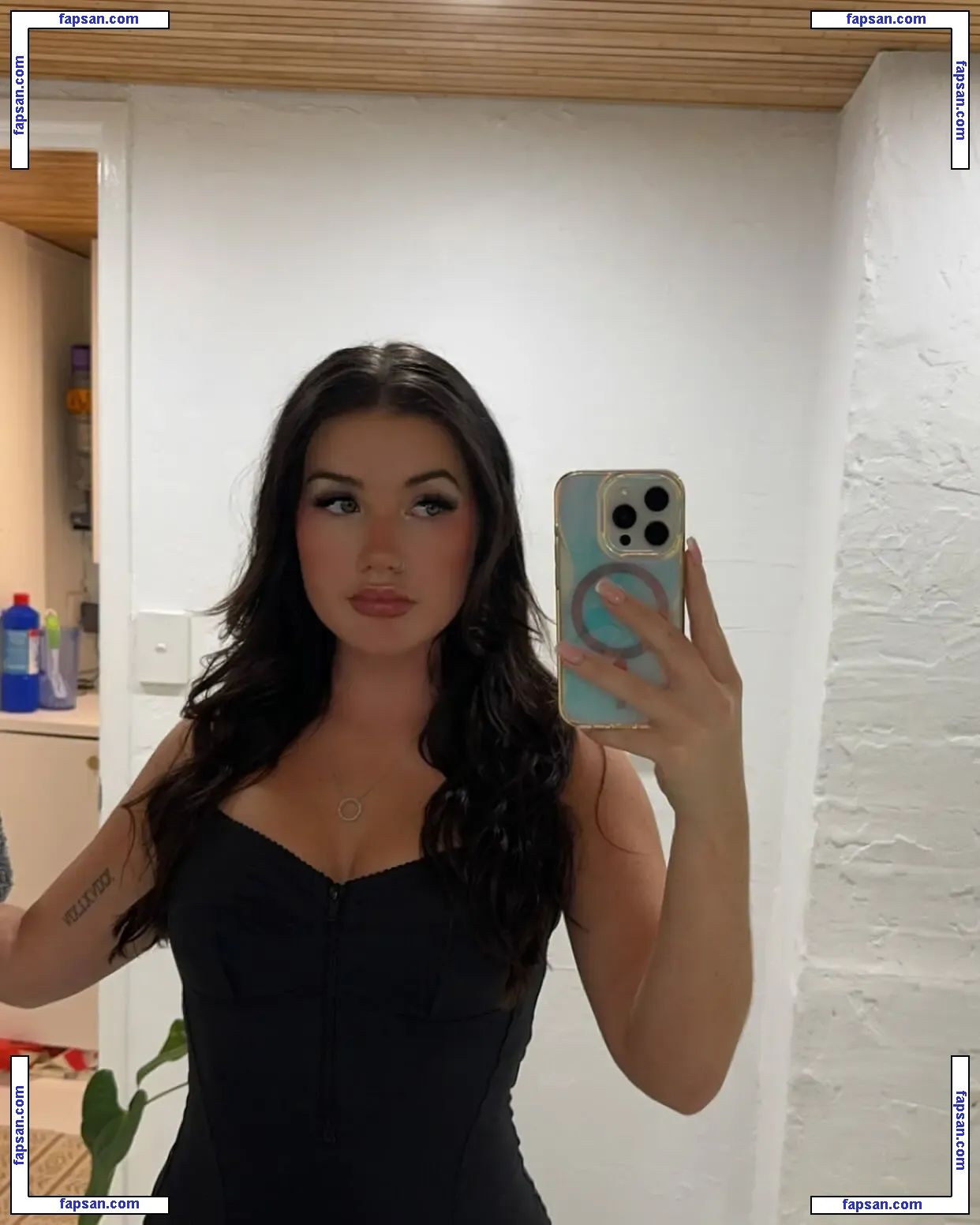 Summermc_xx nude photo #0013 from OnlyFans