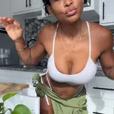 Suni Sweeney голая #0014