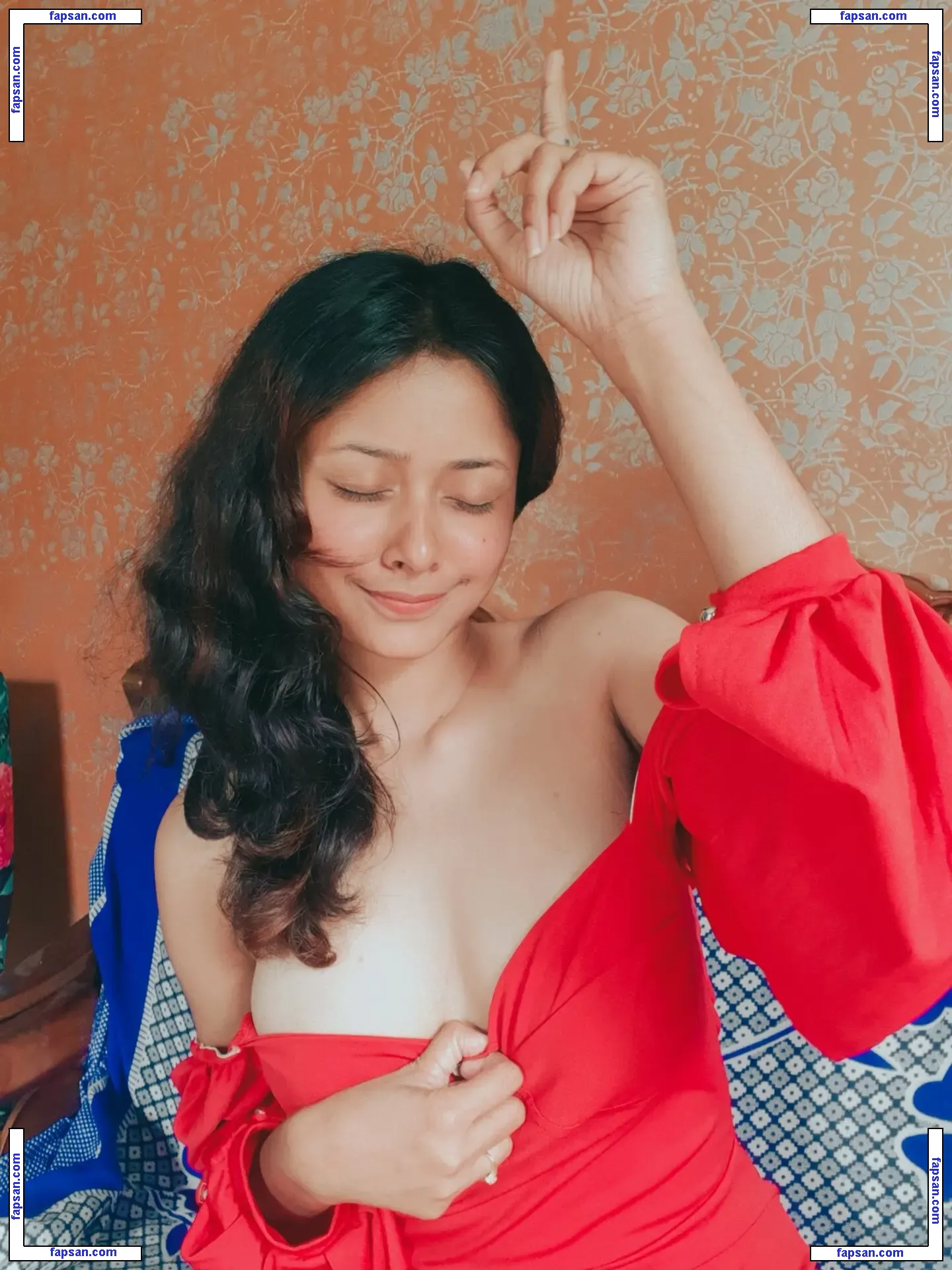 Sunny Dcruz nude photo #0005 from OnlyFans