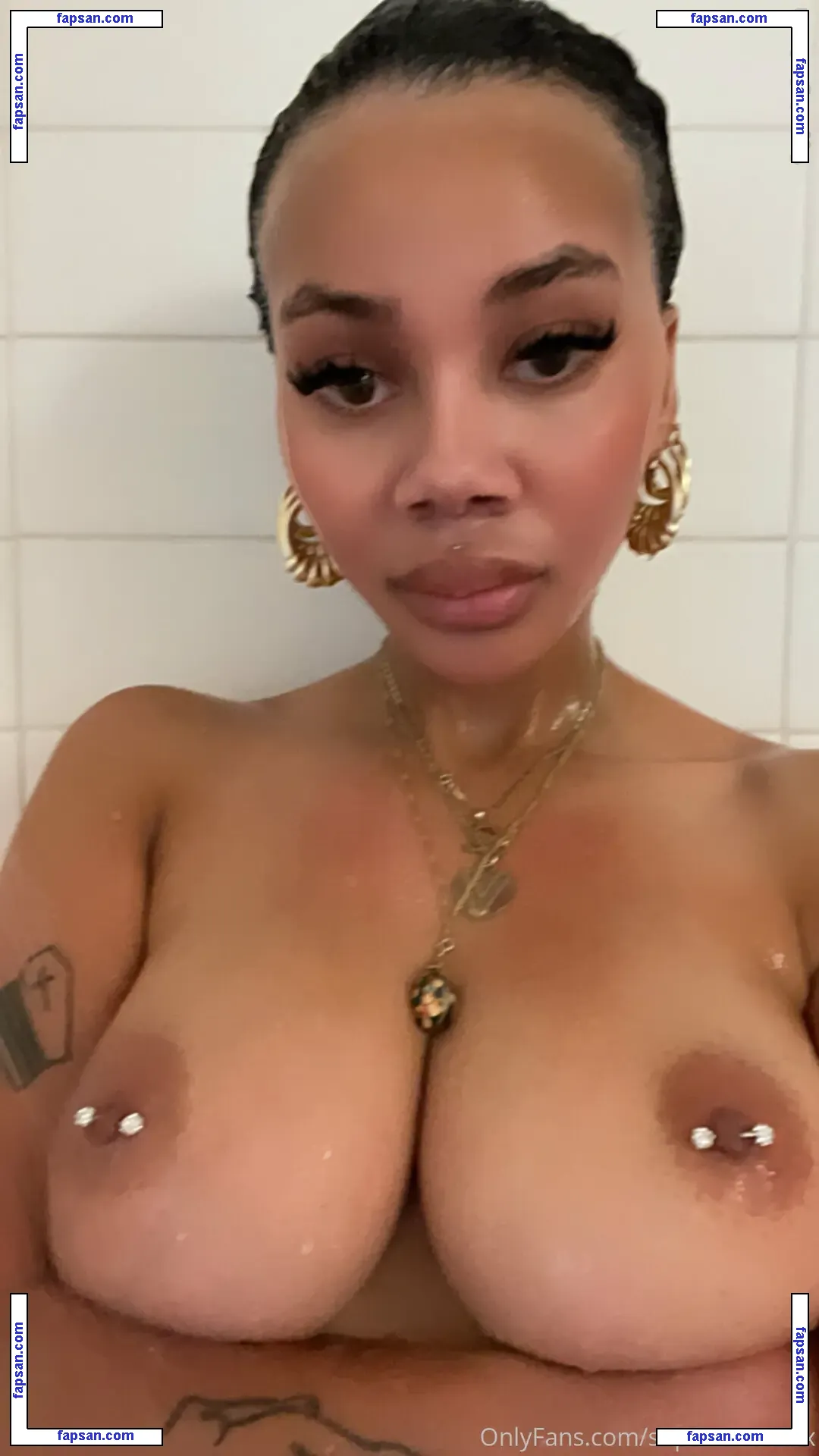Sup3rrnovax nude photo #0006 from OnlyFans