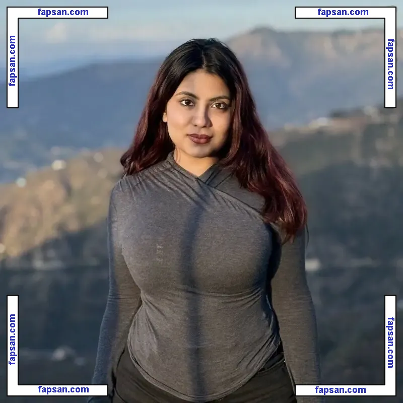 Suramya Pandiya nude photo #0003 from OnlyFans