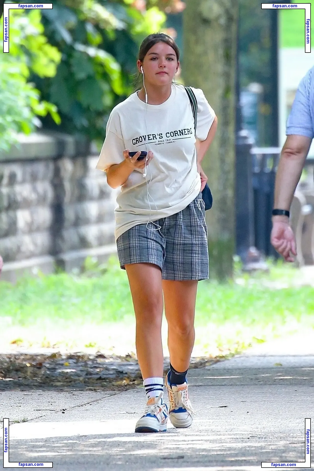 Suri Cruise nude photo #0064 from OnlyFans