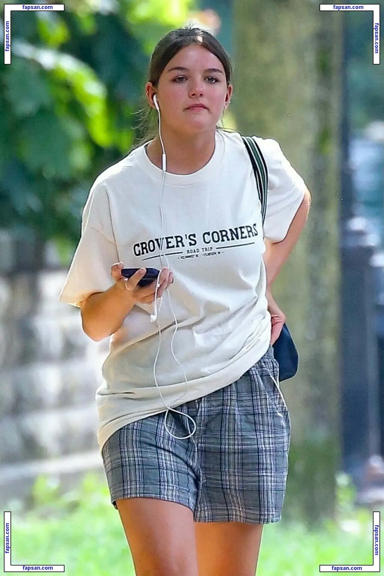 Suri Cruise nude photo #0076 from OnlyFans