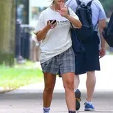 Suri Cruise голая #0065
