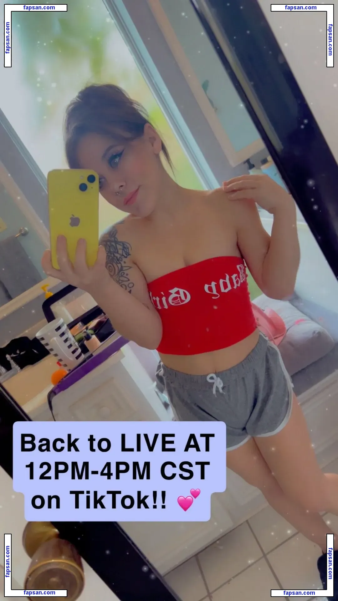 surrahella голая фото #0002 с Онлифанс