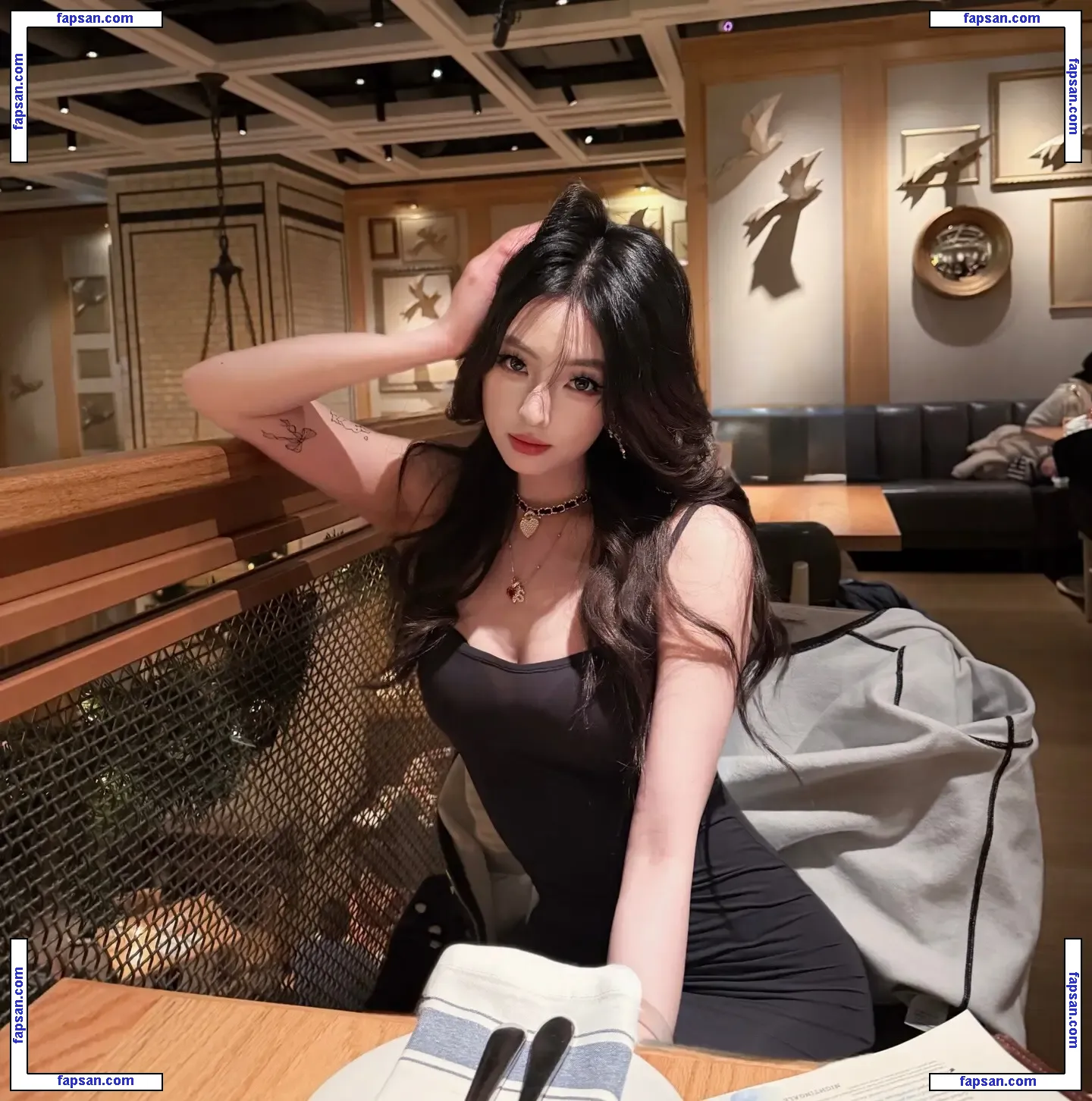 susansunn голая фото #0013 с Онлифанс