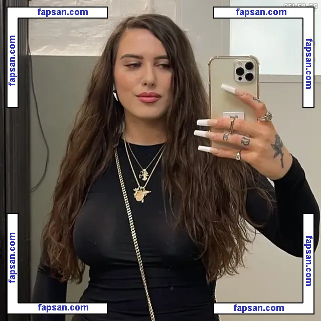 Suzie Grime nude photo #0028 from OnlyFans