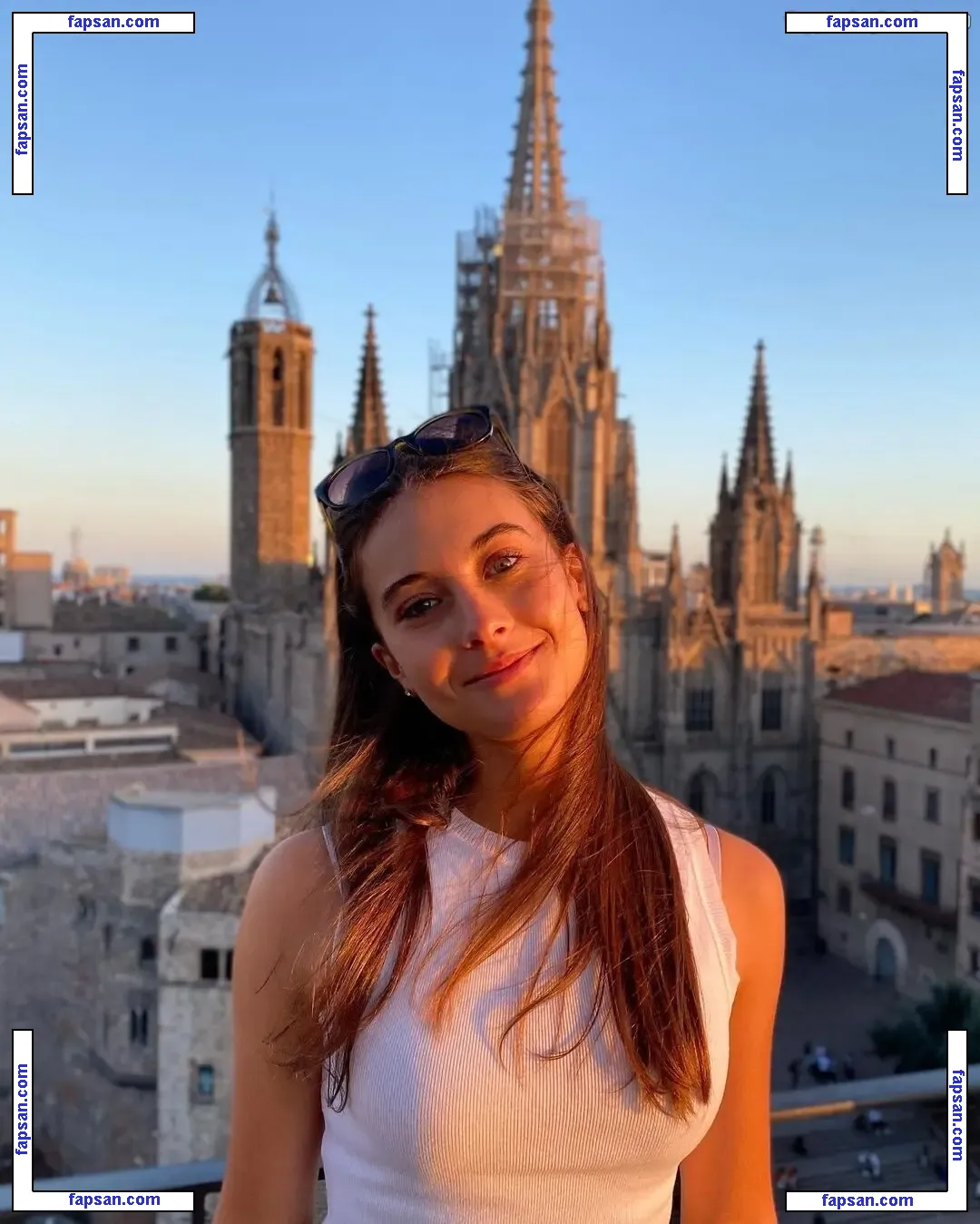 Suzie Marachet голая фото #0017 с Онлифанс