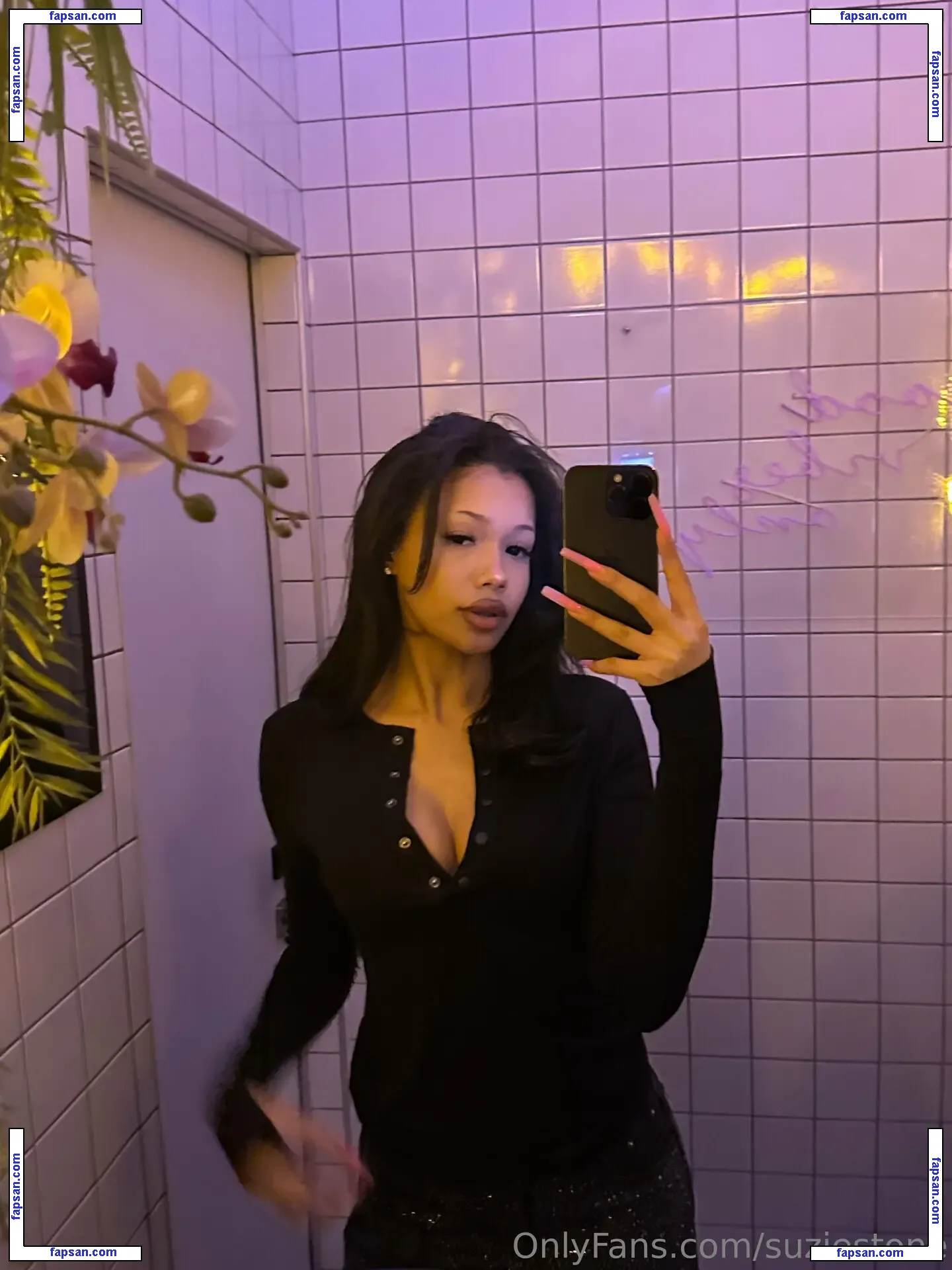 suziestone nude photo #0001 from OnlyFans