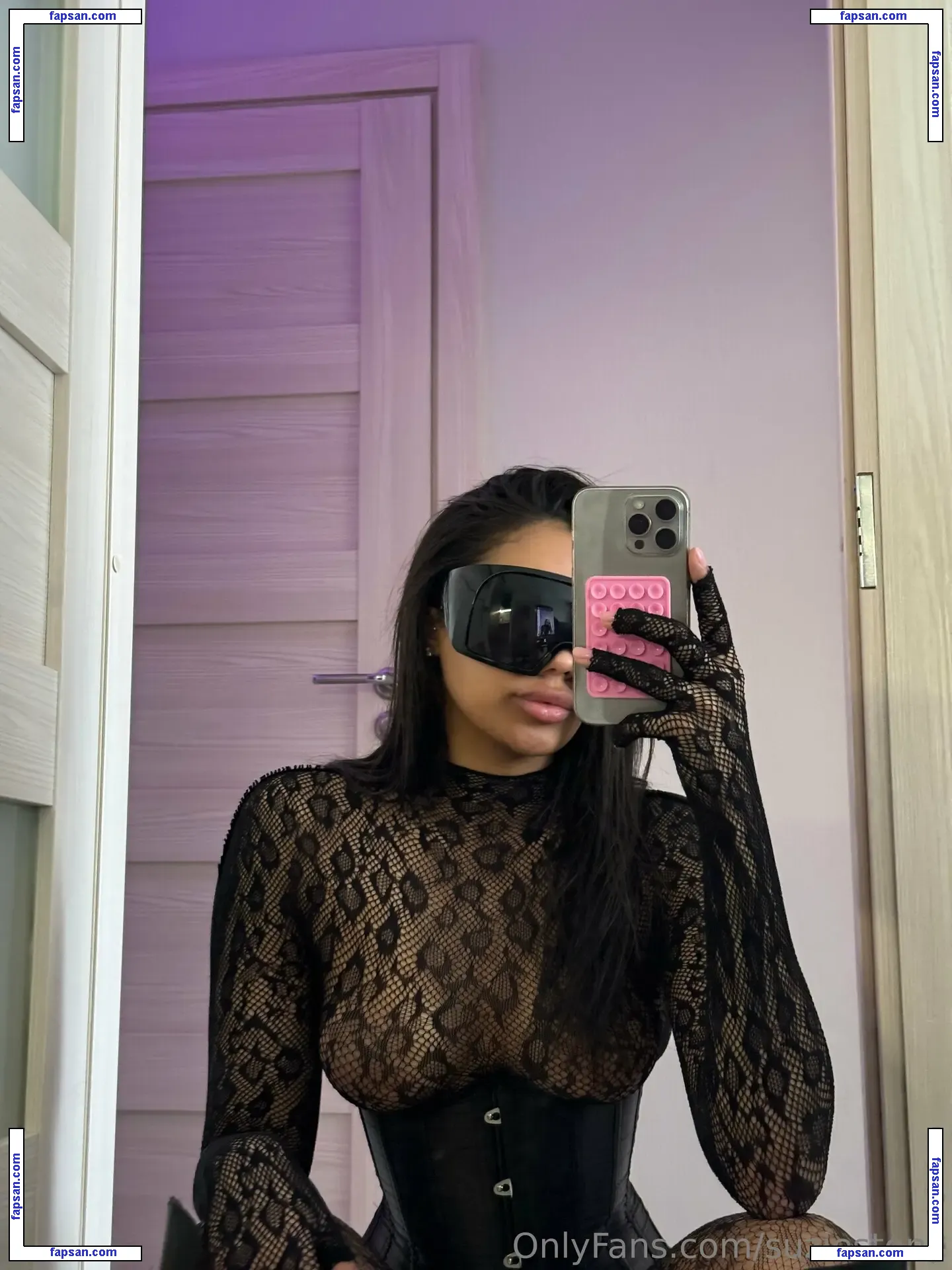 suziestone nude photo #0023 from OnlyFans