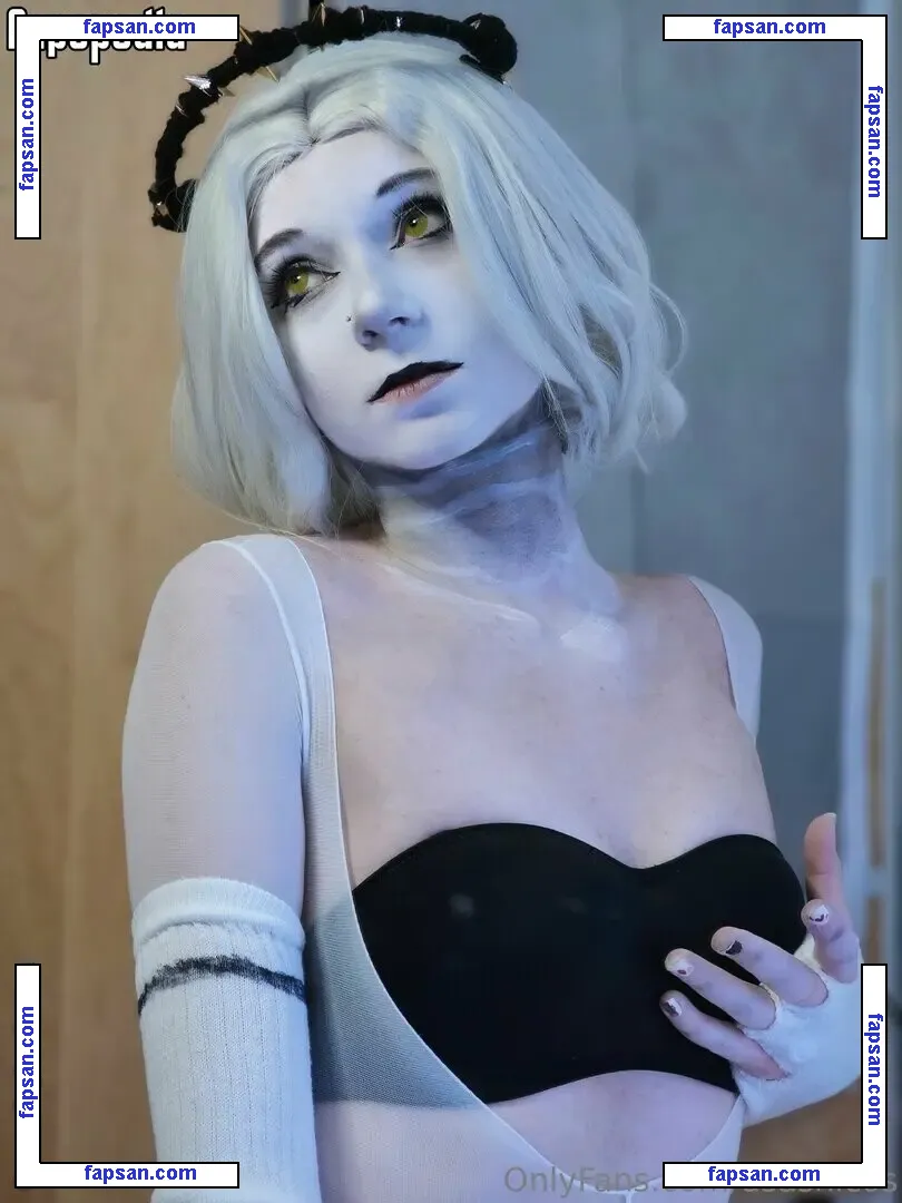 Suzuacosplays nude photo #0007 from OnlyFans