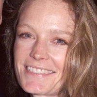 Suzy Amis