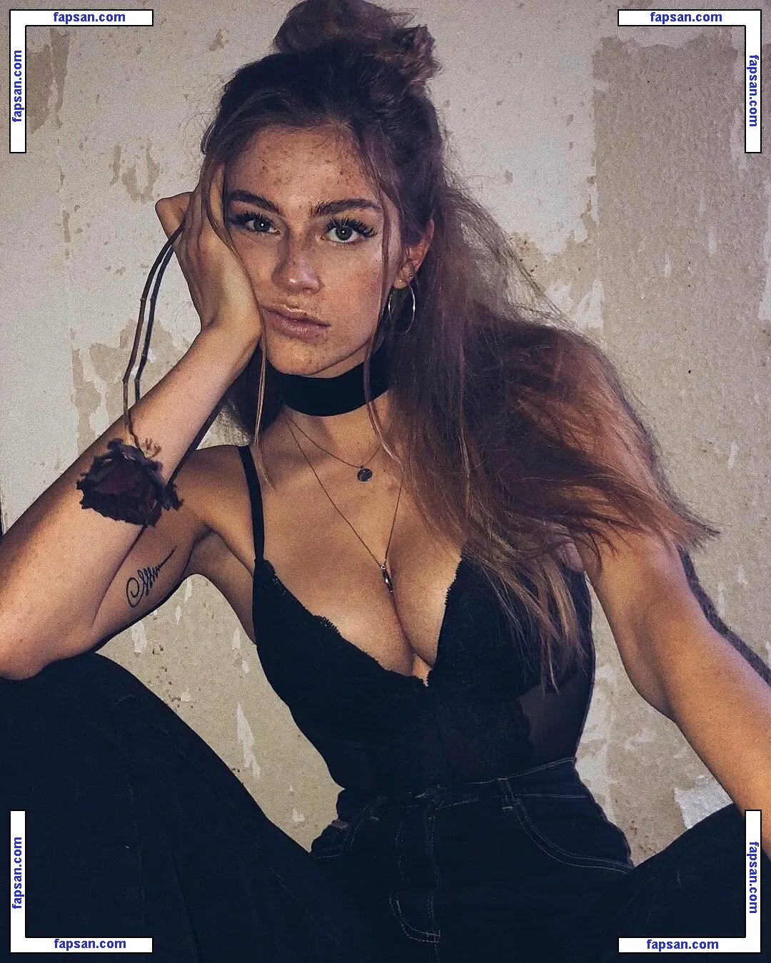 Swantje Paulina nude photo #0016 from OnlyFans