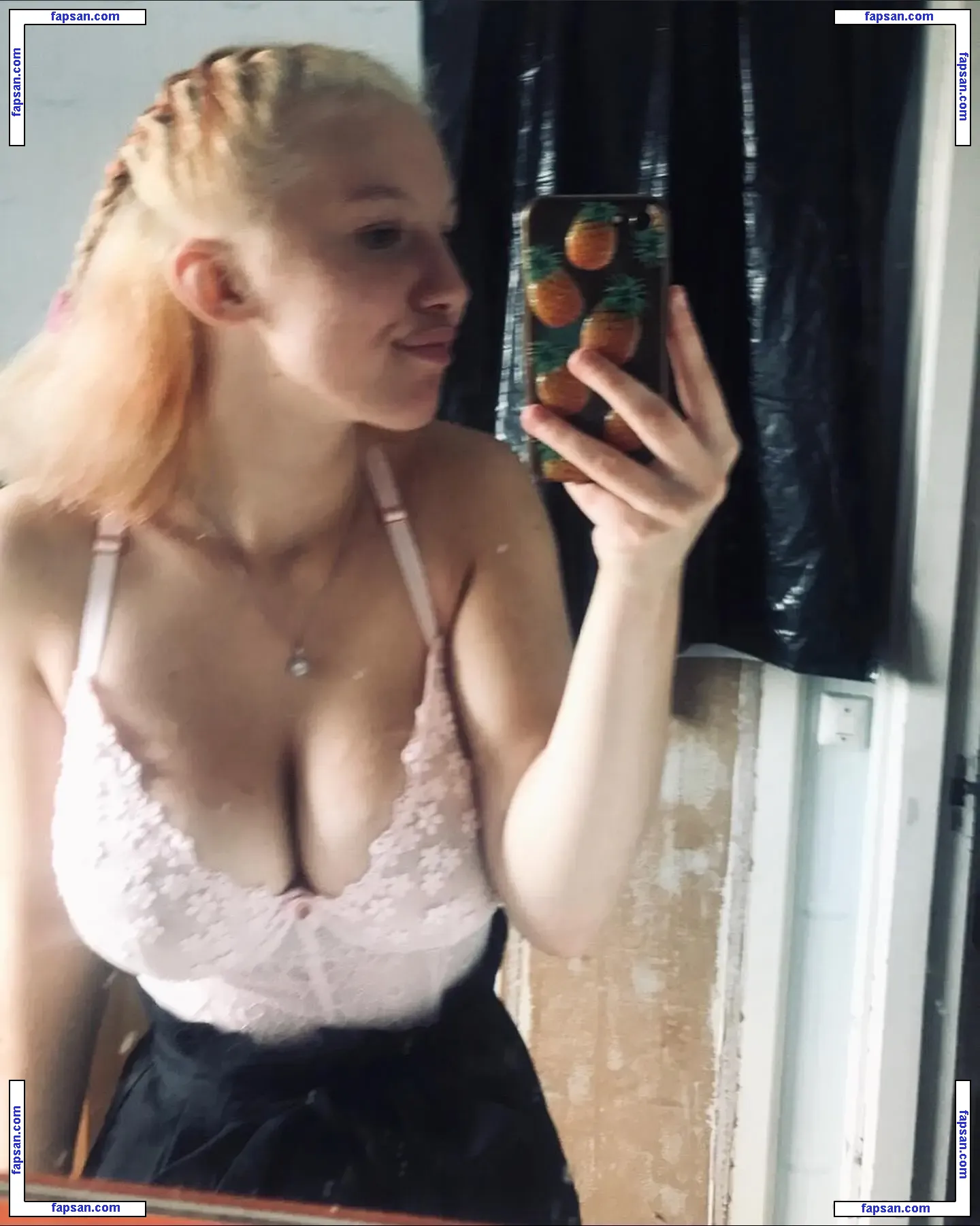 Swedish Patricia nude photo #0002 from OnlyFans