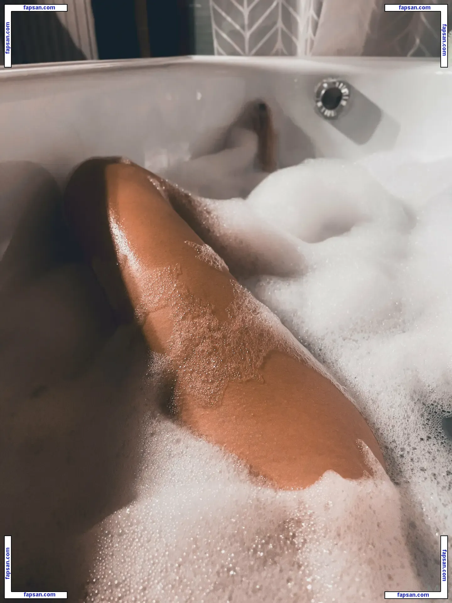 sweet_giorgia nude photo #0002 from OnlyFans