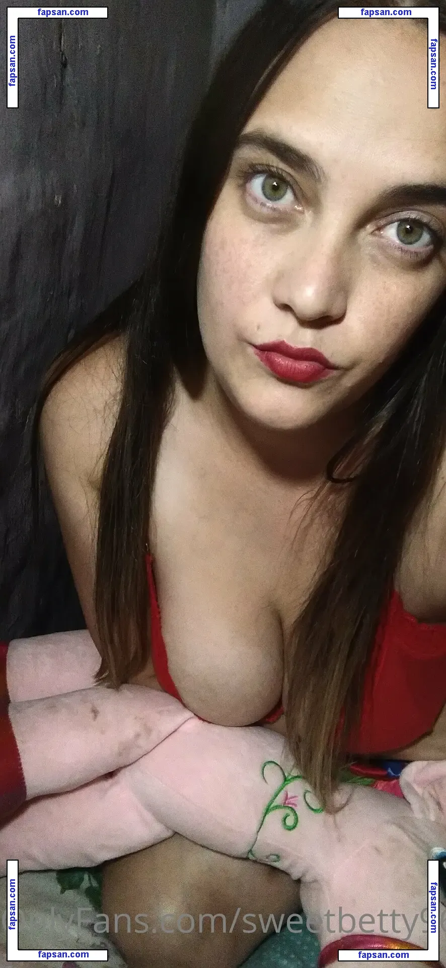 sweetbetty96 nude photo #0002 from OnlyFans