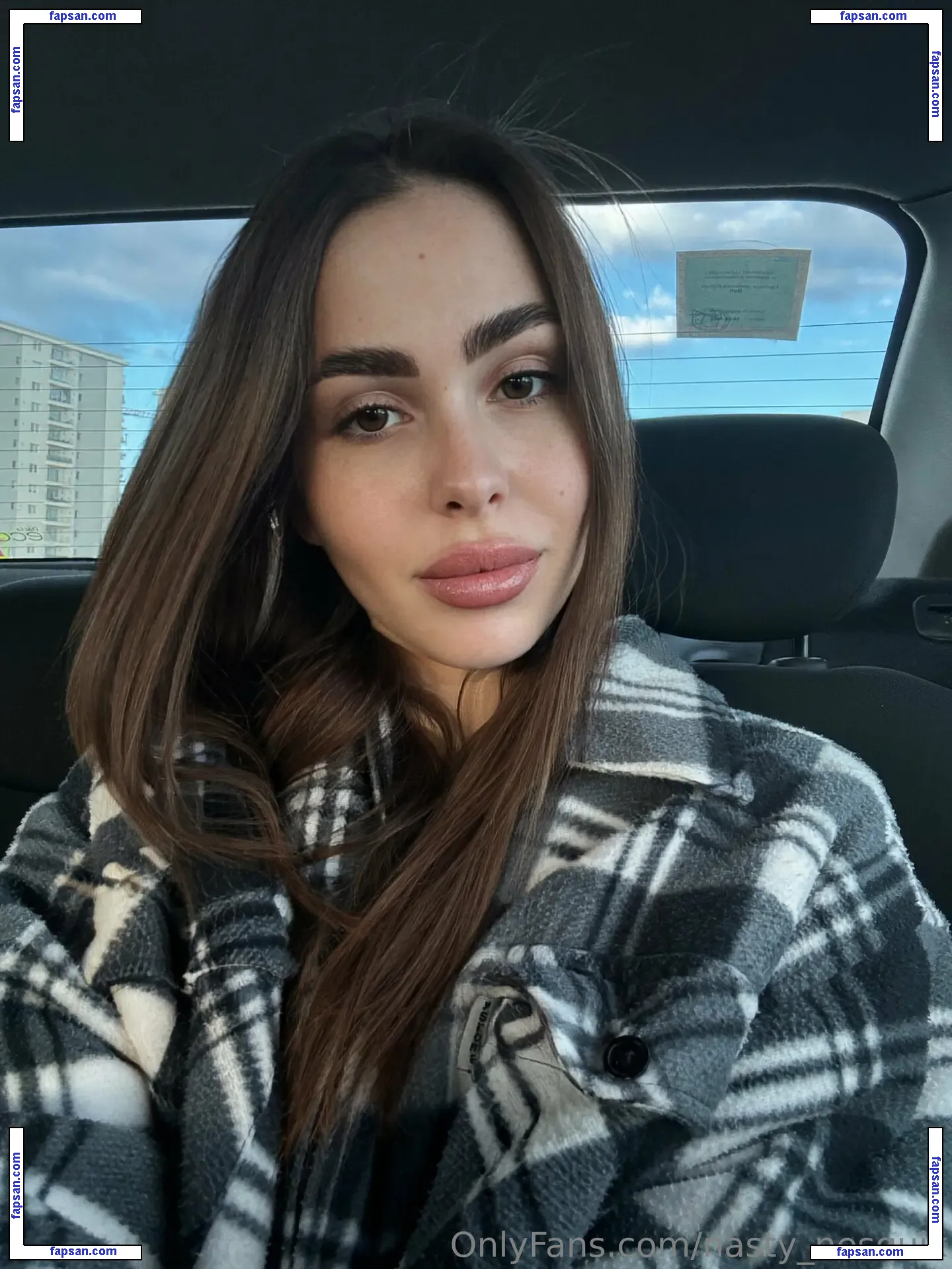 sweetbunnix nude photo #0011 from OnlyFans