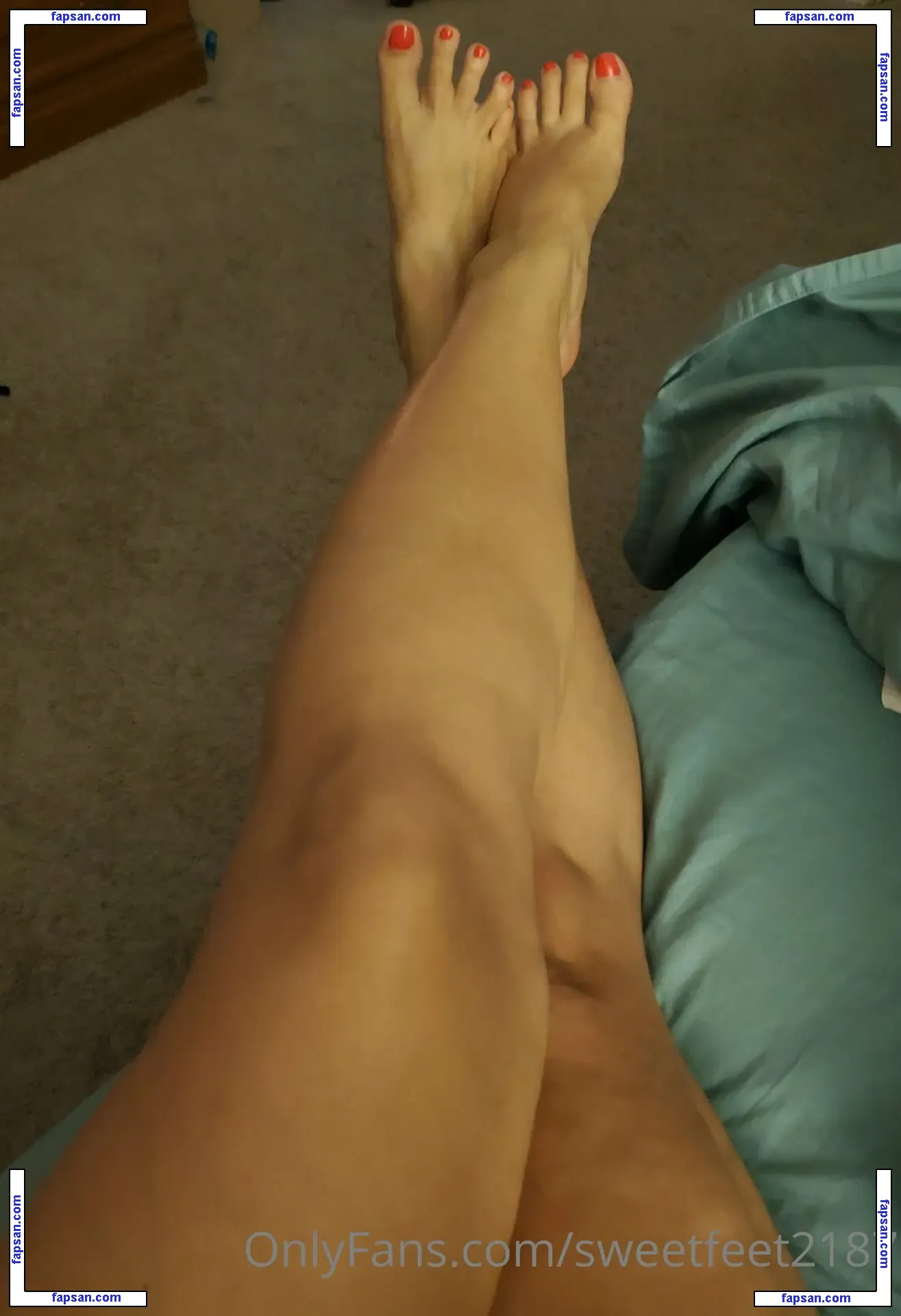 sweetfeet2187 / sweetnfun87 nude photo #0020 from OnlyFans