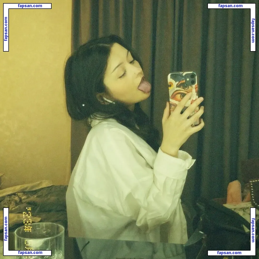 Sweetiesteph nude photo #0003 from OnlyFans