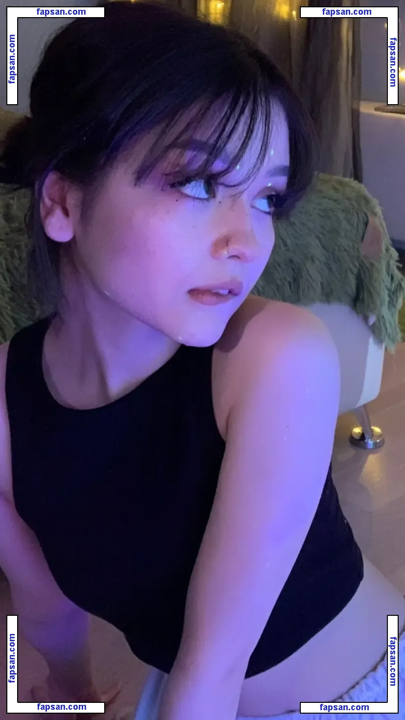 Sweetiesteph nude photo #0005 from OnlyFans