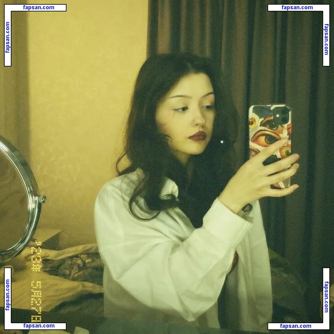 Sweetiesteph nude photo #0007 from OnlyFans