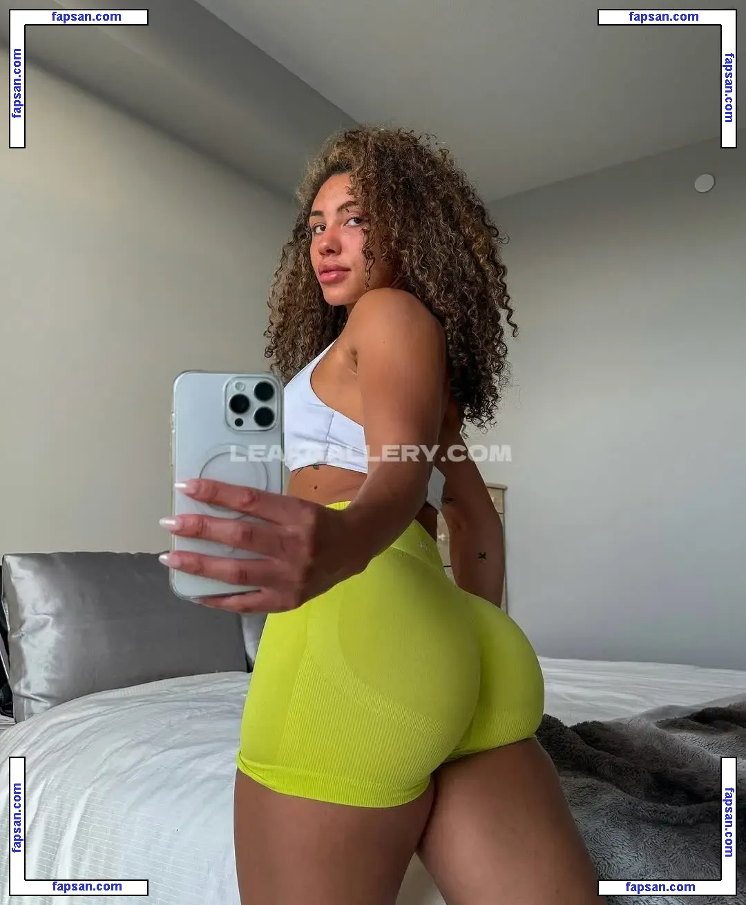 sweetlilhoney nude photo #0064 from OnlyFans
