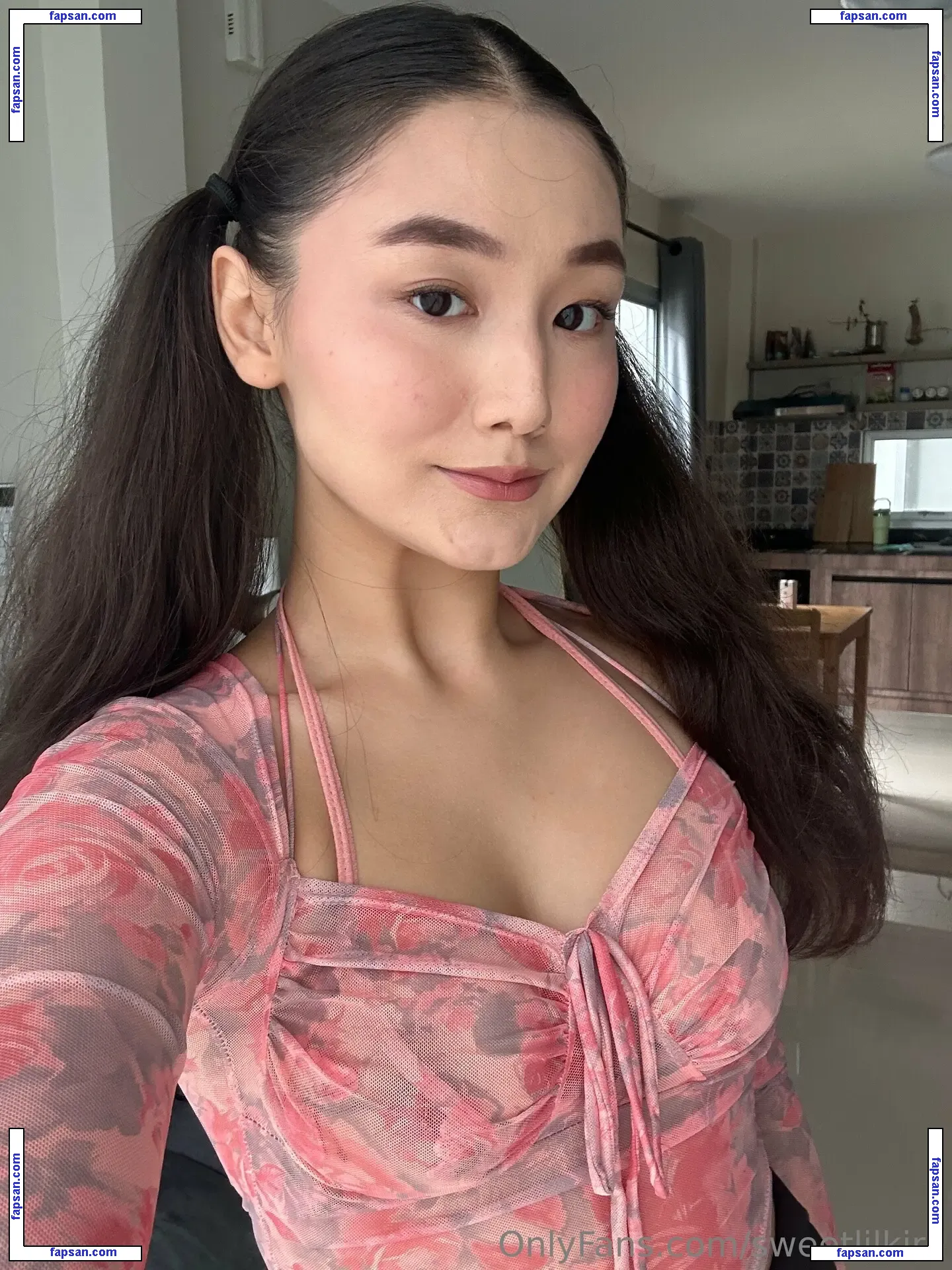 sweetlilkira nude photo #0032 from OnlyFans