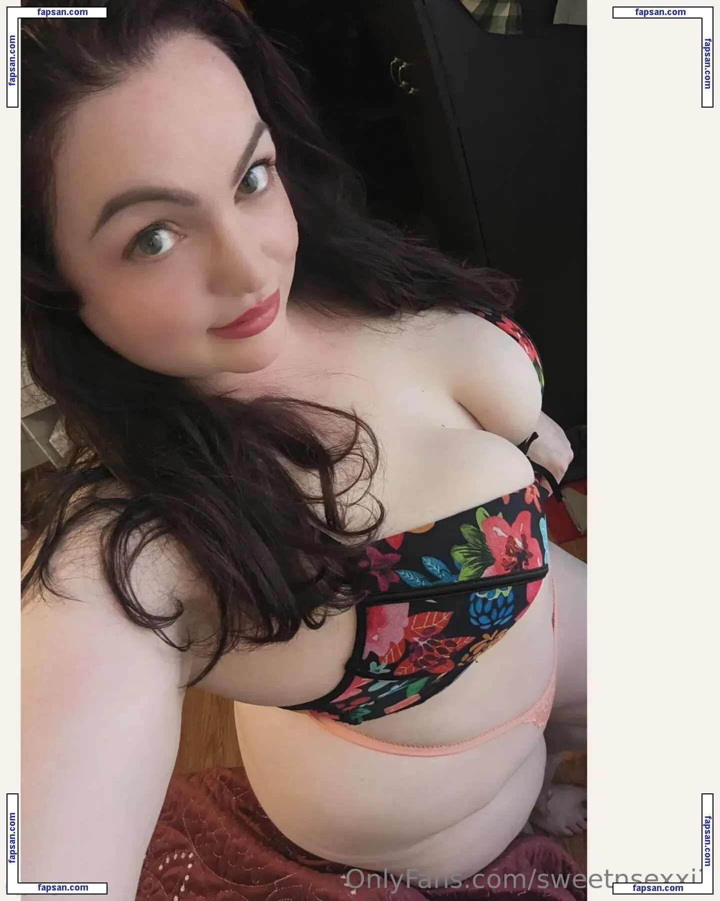 sweetnsexxi3 nude photo #0021 from OnlyFans