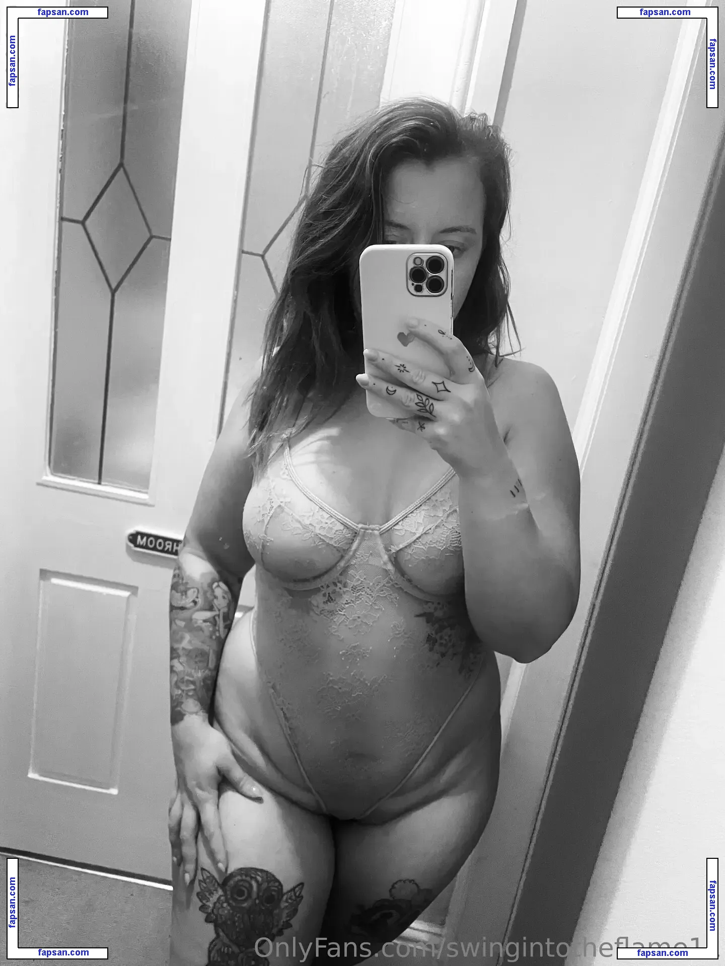 swingintotheflame11 nude photo #0002 from OnlyFans