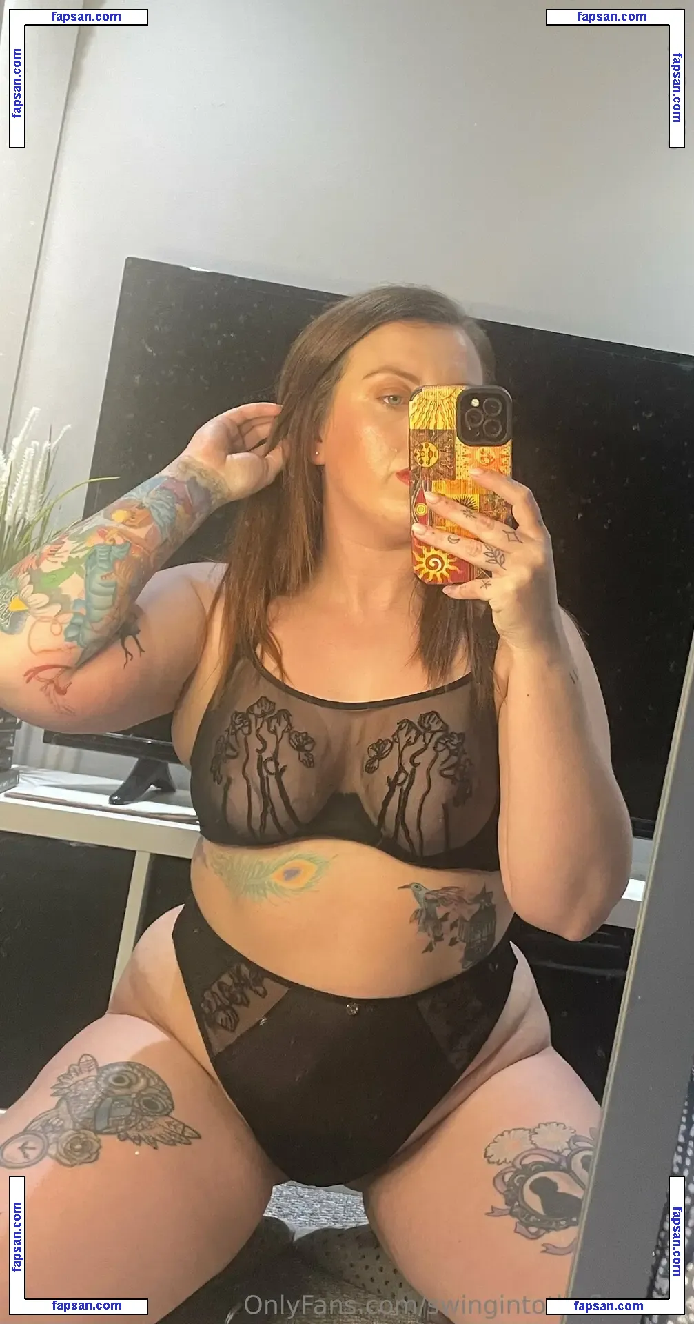 swingintotheflame11 nude photo #0005 from OnlyFans