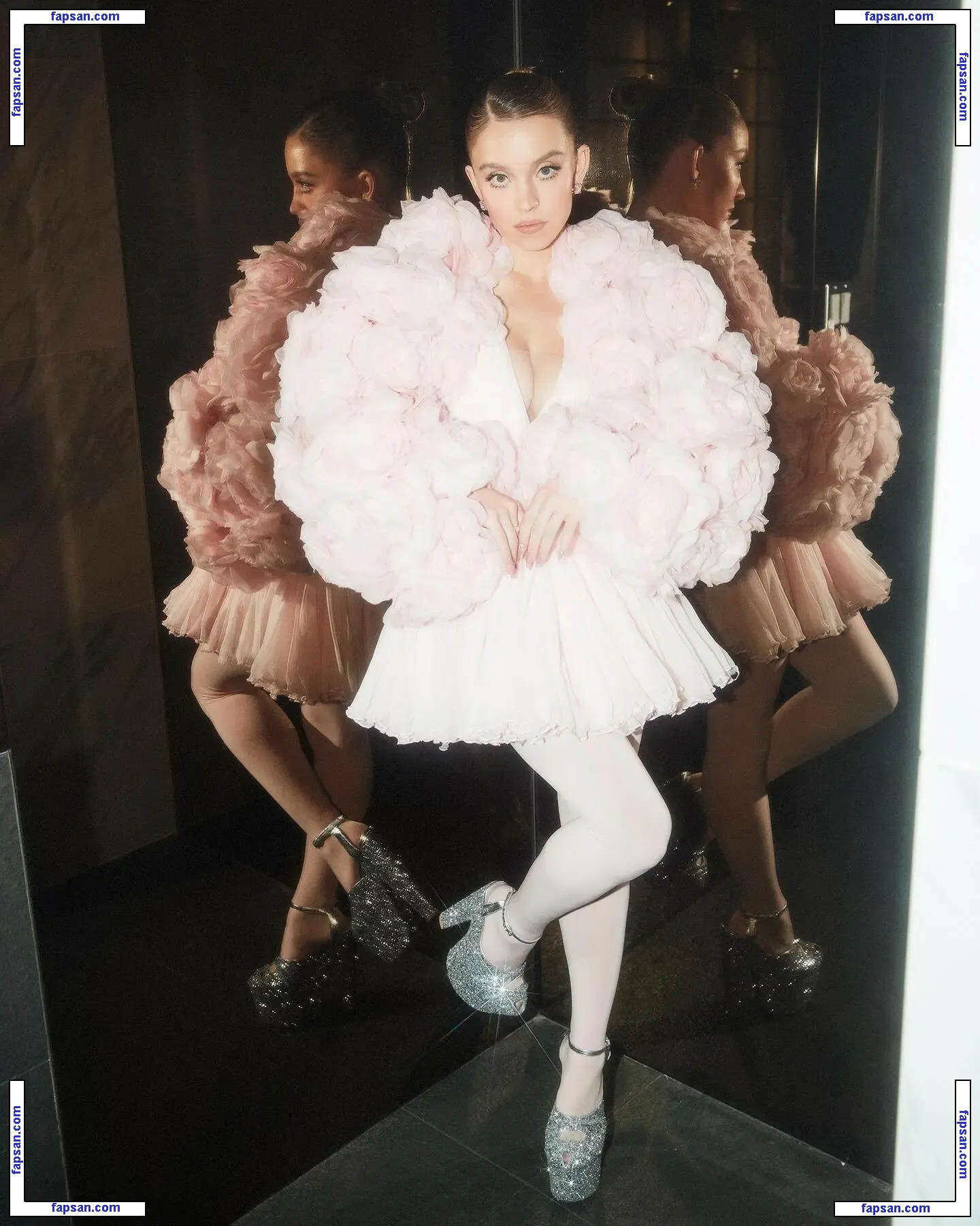 Sydney Sweeney nude photo #2498 from OnlyFans