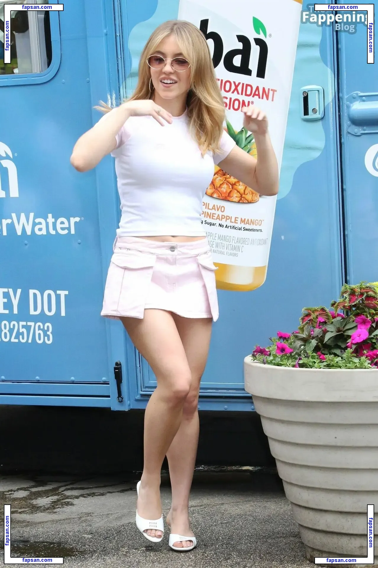 Sydney Sweeney nude photo #4188 from OnlyFans