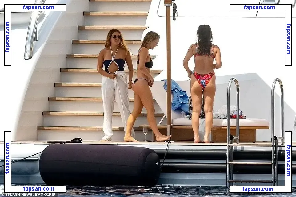 Sydney Sweeney nude photo #4366 from OnlyFans
