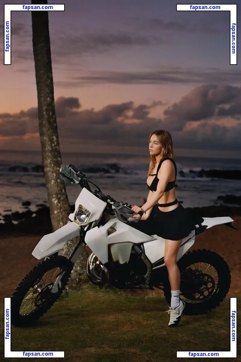 Sydney Sweeney nude photo #4371 from OnlyFans