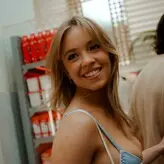 Sydney Sweeney nude #4059