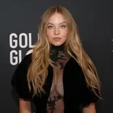 Sydney Sweeney nude #7047