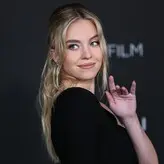 Sydney Sweeney nude #7108