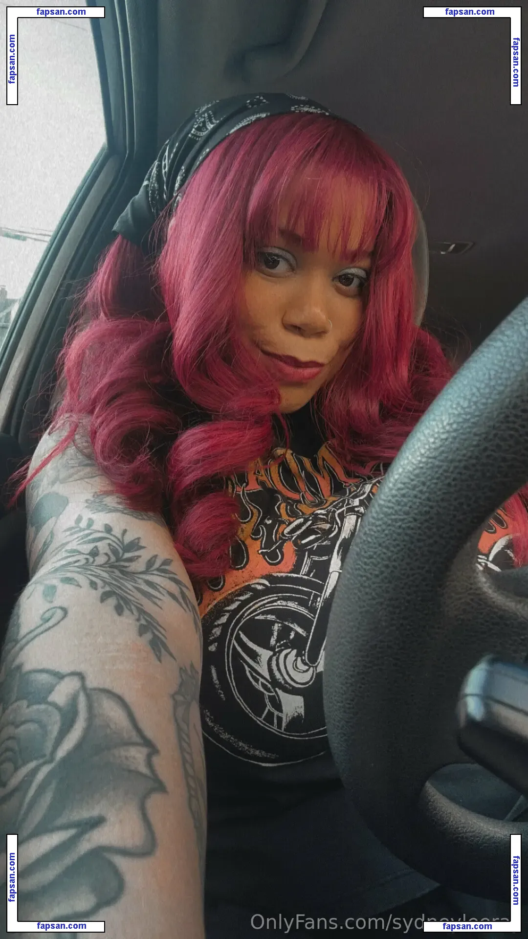 sydneyleeray nude photo #0002 from OnlyFans