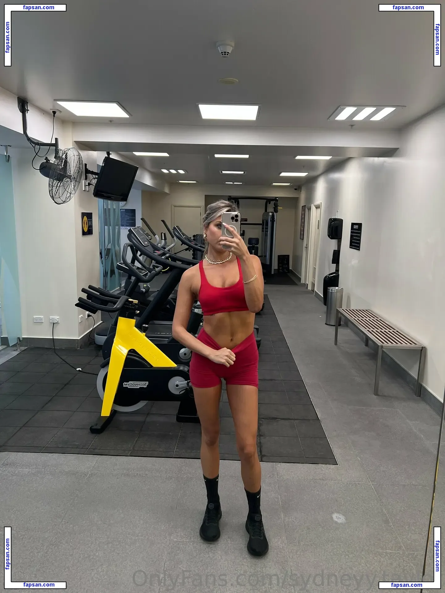 sydneyy.taylor nude photo #0014 from OnlyFans