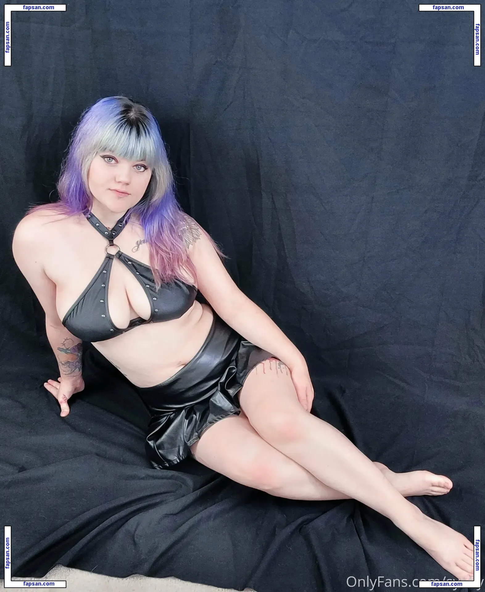 Syefly голая фото #0050 с Онлифанс