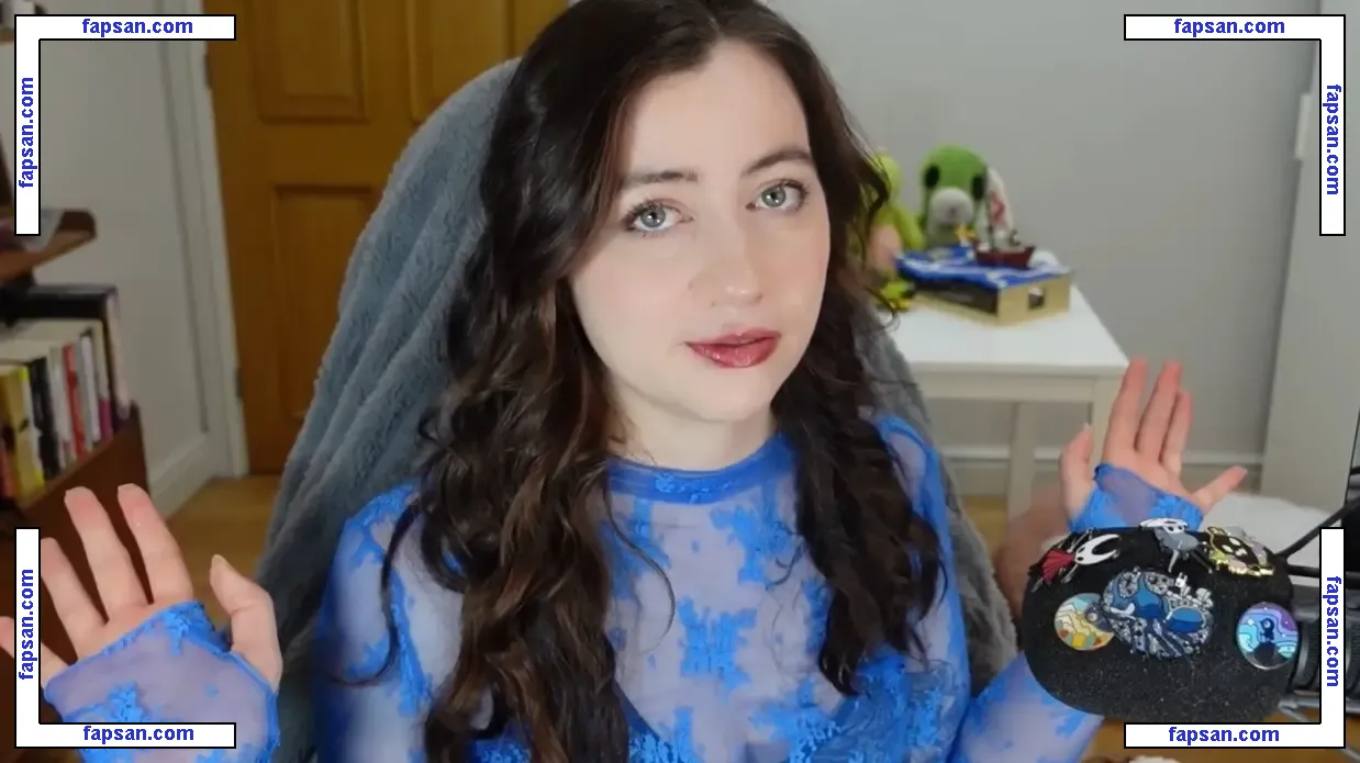 Symbalily nude photo #0013 from OnlyFans