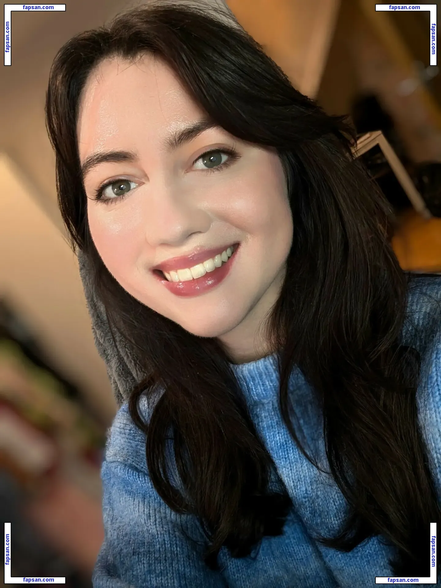 Symbalily nude photo #0017 from OnlyFans