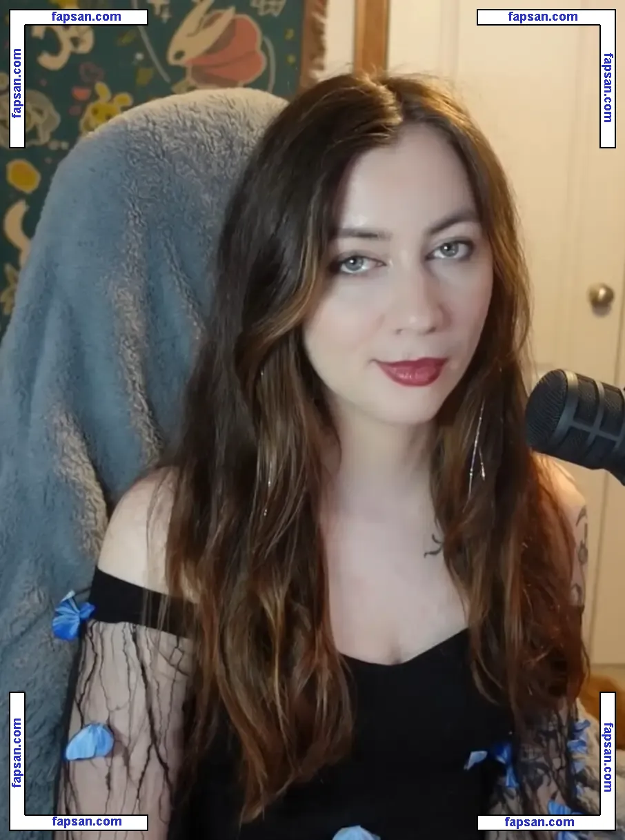 Symbalily nude photo #0019 from OnlyFans