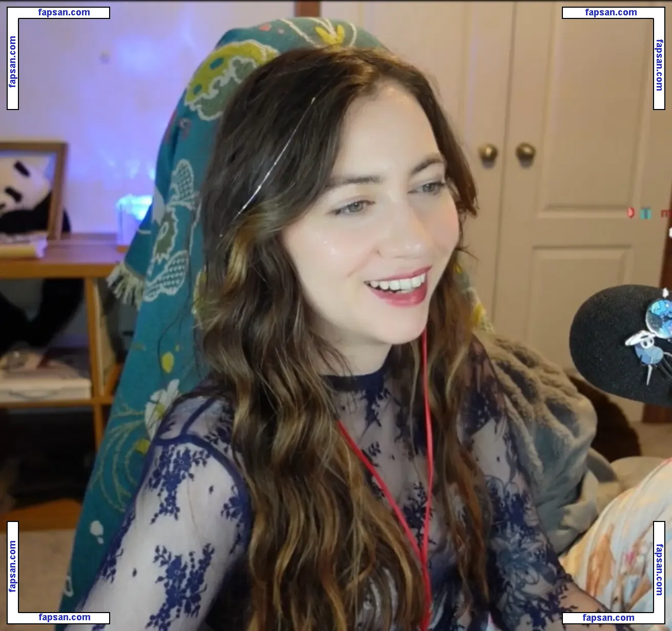 Symbalily nude photo #0022 from OnlyFans