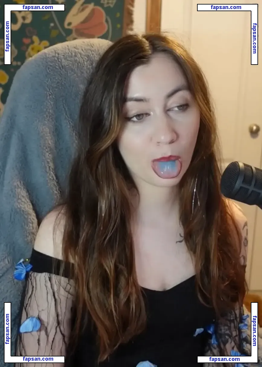 Symbalily nude photo #0023 from OnlyFans