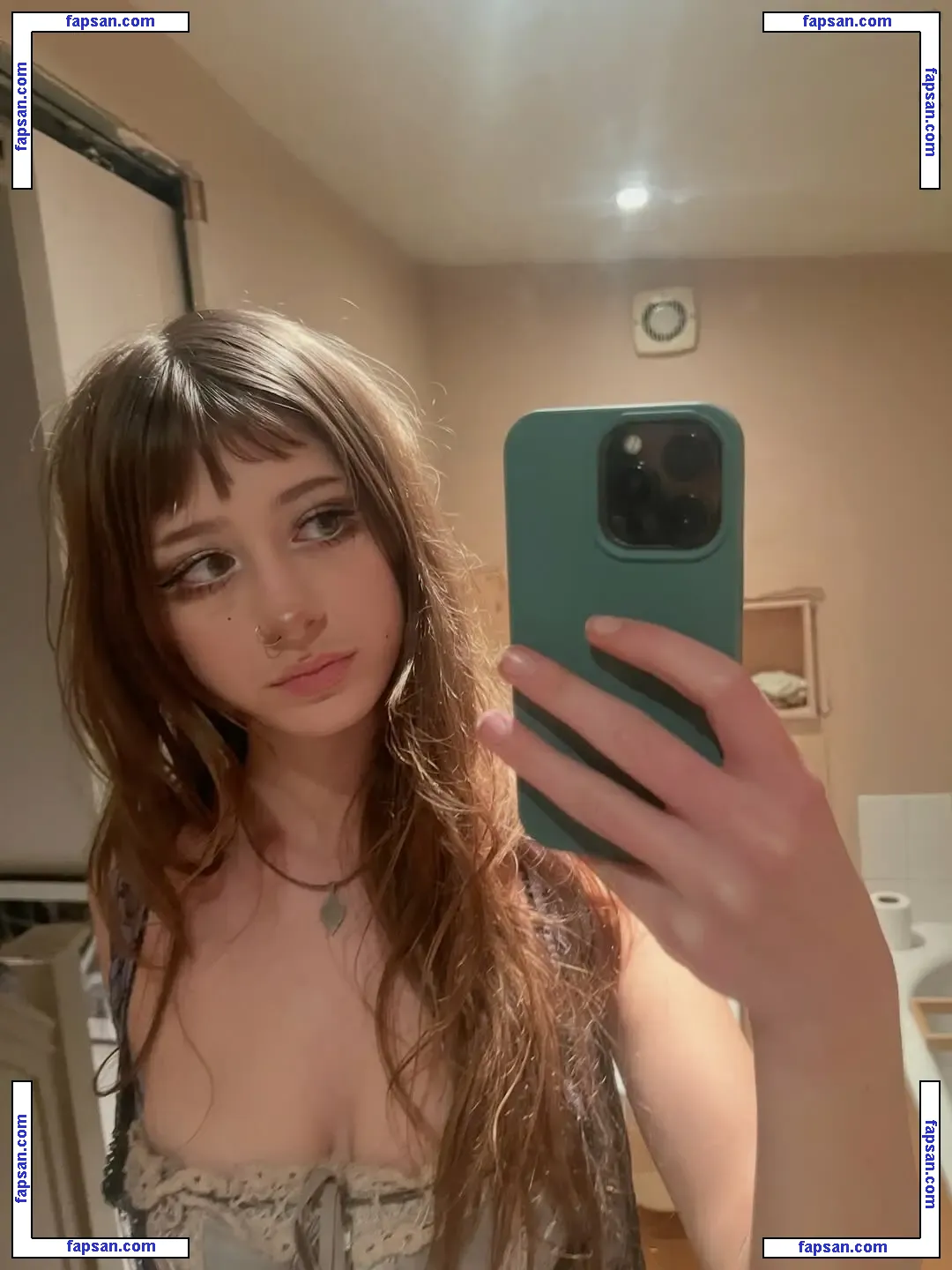 syvaella23 nude photo #0005 from OnlyFans